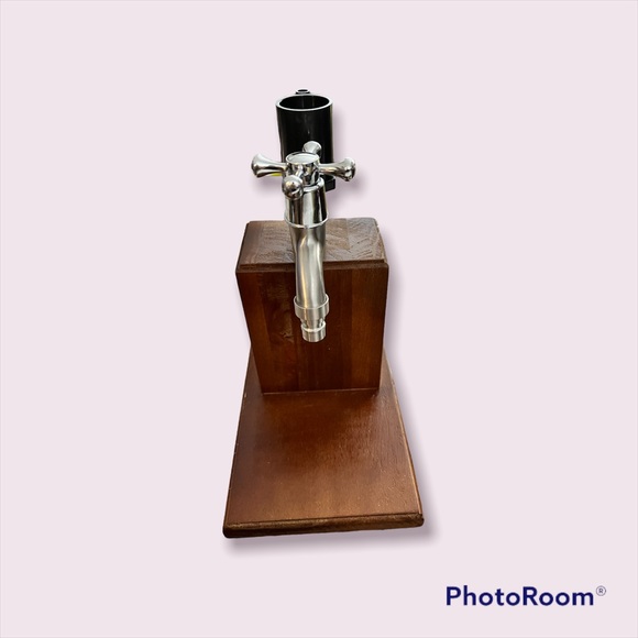 Refinery and company Vintage wood drink dispenser - Picture 1 of 6